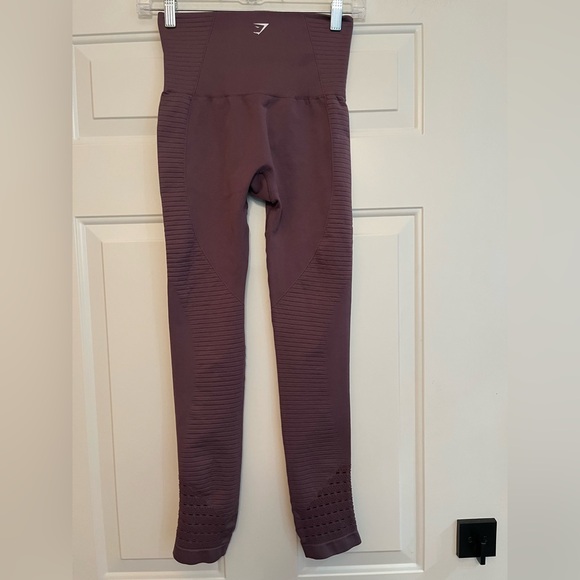 Women’s Gymshark purple seamless energy hi rise ribbed leggings. Size XS/Small - Picture 3 of 14
